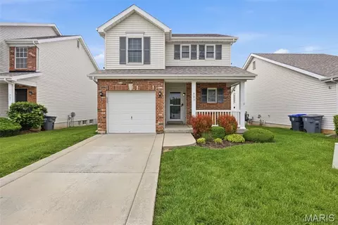 703 Wayland Dr, O'fallon, MO 63366