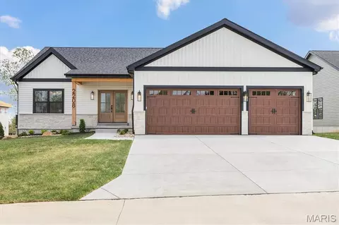 2208 Valleyview Dr, Barnhart, MO 63012