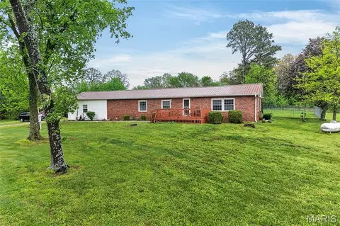 27664 Highway Aa, Lebanon, MO 65536