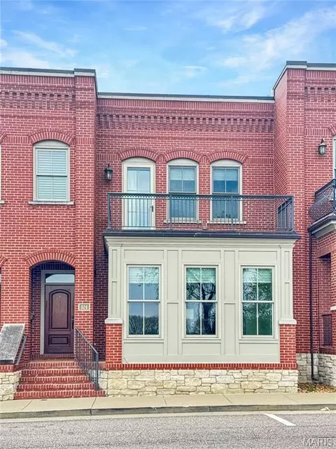 524 W Front St, Washington, MO 63090