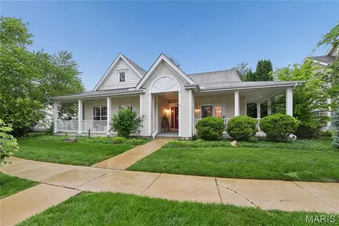 Exterior - 715 Rolling Wind Dr, O'fallon, MO 63368 photo 3 of 5