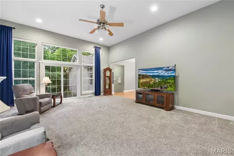 Living - 715 Rolling Wind Dr, O'fallon, MO 63368 photo 4 of 4