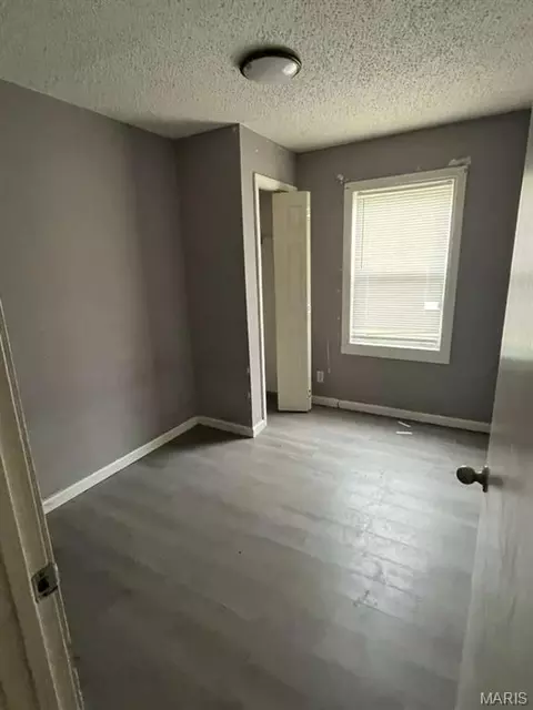 Bedroom - 417 Mueller Ave, Saint Louis, MO 63135 photo 2 of 2