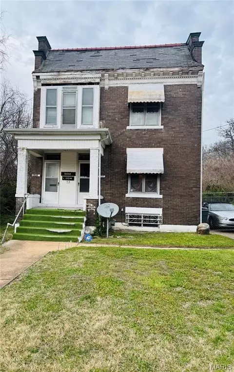 5939 Etzel Ave #A/B, Saint Louis, MO 63112