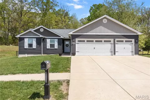 10334 Hawks Nest Dr, Hillsboro, MO 63050