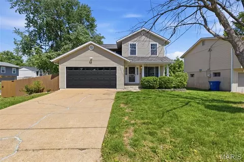 2657 Kimberly Anne Ln, Arnold, MO 63010