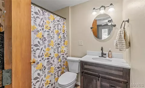 Bath - 11090 Highway K, Jadwin, MO 65501 photo 1 of 6