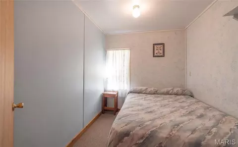 Bedroom - 11090 Highway K, Jadwin, MO 65501 photo 7 of 9