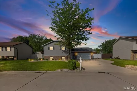 2 Joseph Ct, Granite City, IL 62040