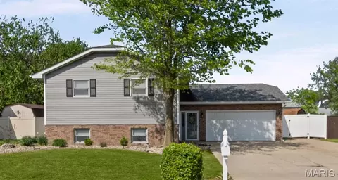 2 Joseph Ct, Granite City, IL 62040