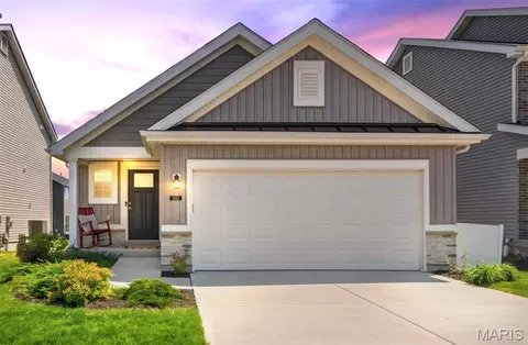 235 Crestfield Ct, Saint Charles, MO 63301