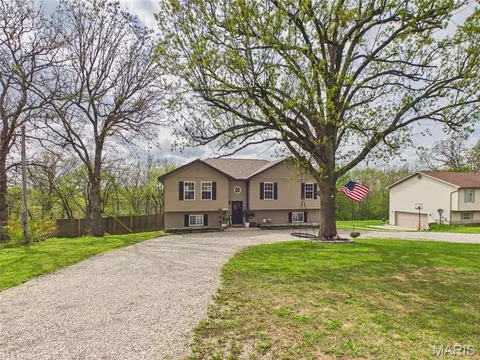 21819 Laramie Rd, Saint Robert, MO 65584