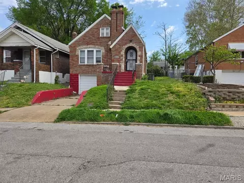 6933 Edison Ave, Saint Louis, MO 63121