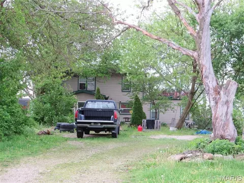 510 N Oak St, Owensville, MO 65066