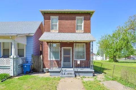 1647 Maple St, Granite City, IL 62040