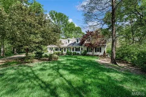 470 Quail Pt, Labadie, MO 63055