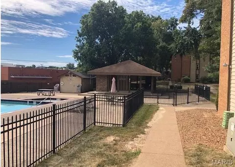 9 Fairways Cir #A, Saint Charles, MO 63303