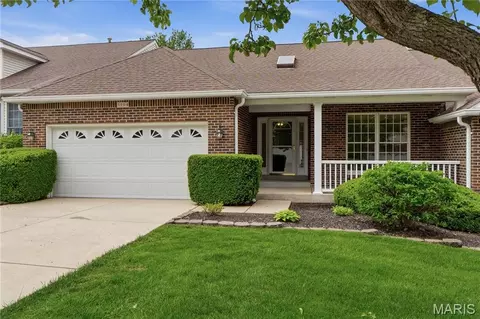 5604 Hillcamp Ct, Saint Louis, MO 63128