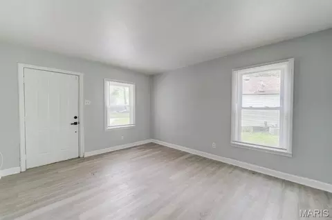 8067 Aline Ave, Berkeley, MO 63134 photo 2