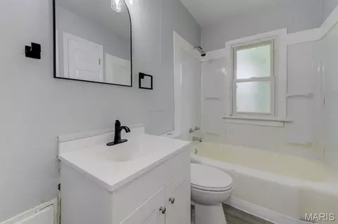 8067 Aline Ave, Berkeley, MO 63134 photo 6