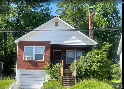 7032 Emma Ave, Jennings, MO 63136