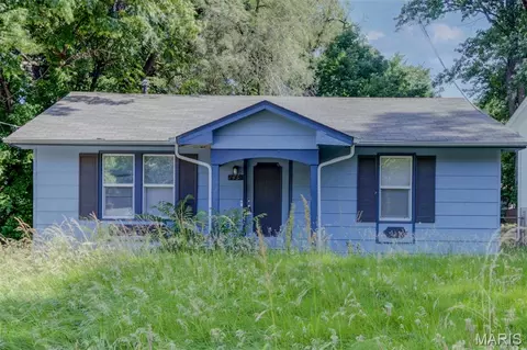 149 Flora Dr, Saint Louis, MO 63135