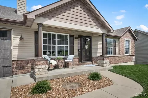 1618 Spring Mill Dr, Wentzville, MO 63385