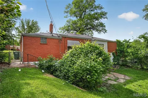 9466 Adler Ave, Saint Louis, MO 63137