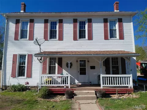 103 W Main St, Vandalia, IL 62471