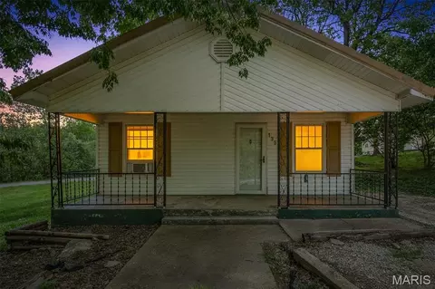 105 S Shaw St, Park Hills, MO 63601