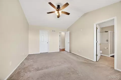 Bedroom - 1433 Sunview Dr, O'fallon, MO 63366 photo 9 of 10