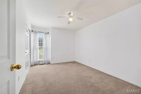 Bedroom - 1433 Sunview Dr, O'fallon, MO 63366 photo 1 of 10