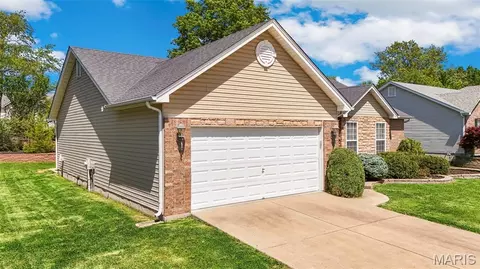Exterior - 1433 Sunview Dr, O'fallon, MO 63366 photo 8 of 8