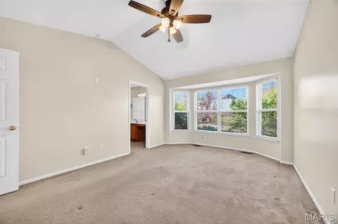 Bedroom - 1433 Sunview Dr, O'fallon, MO 63366 photo 8 of 10