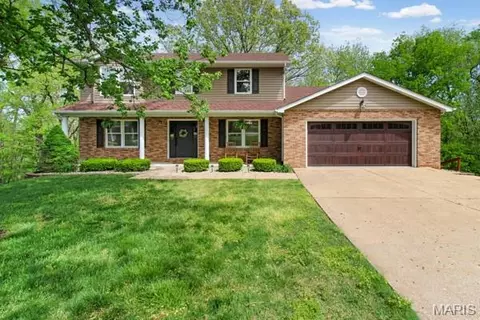 132 Blue Ridge Trce, Festus, MO 63028