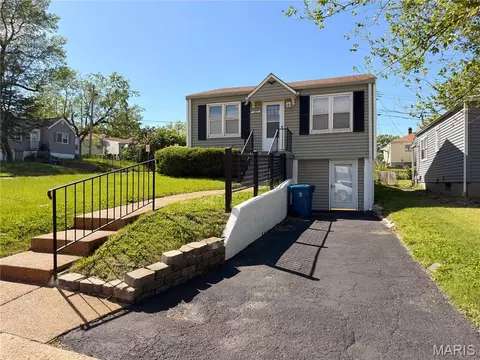 5601 Leverette Ave, Jennings, MO 63136