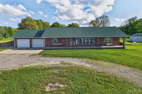 23856 Dove Rd, Lebanon, MO 65536