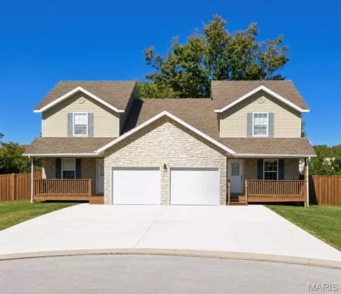 108 110 Tarawa Ter, Waynesville, MO 65583