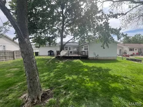 Exterior - 371 Novara, Ballwin, MO 63021 photo 4 of 5