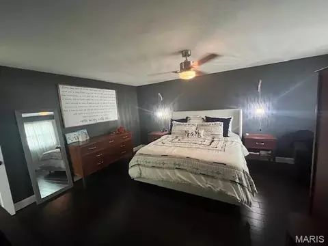 Bedroom - 371 Novara, Ballwin, MO 63021 photo 2 of 3