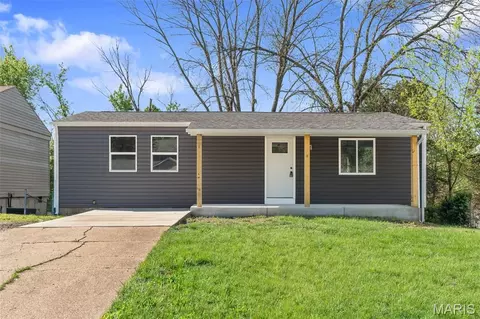 64 Cedar Ridge Dr, Pacific, MO 63069