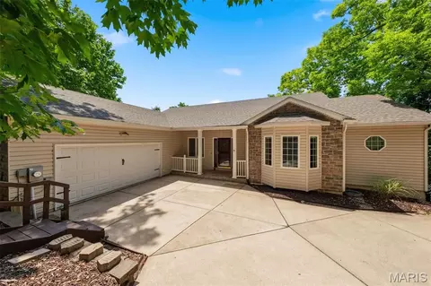 564 Marina Dr, Marthasville, MO 63357
