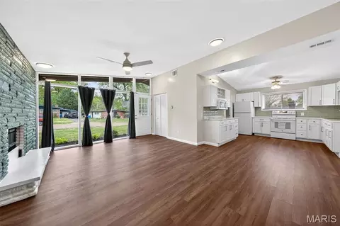 Living - 8205 Midwood Ave, Berkeley, MO 63134 photo 1 of 3