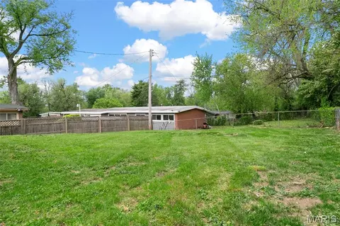 Exterior - 8205 Midwood Ave, Berkeley, MO 63134 photo 4 of 4