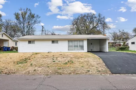 9205 Harold Dr, Woodson Terrace, MO 63134