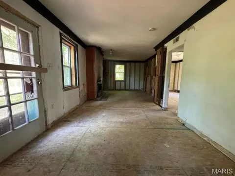 357 Adrian Dr, Saint Louis, MO 63137 photo 3