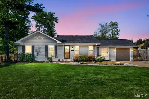 Exterior - 247 Old Ballwin Rd, Ballwin, MO 63021 photo 10 of 10