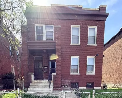 6726 Vermont Ave, Saint Louis, MO 63111