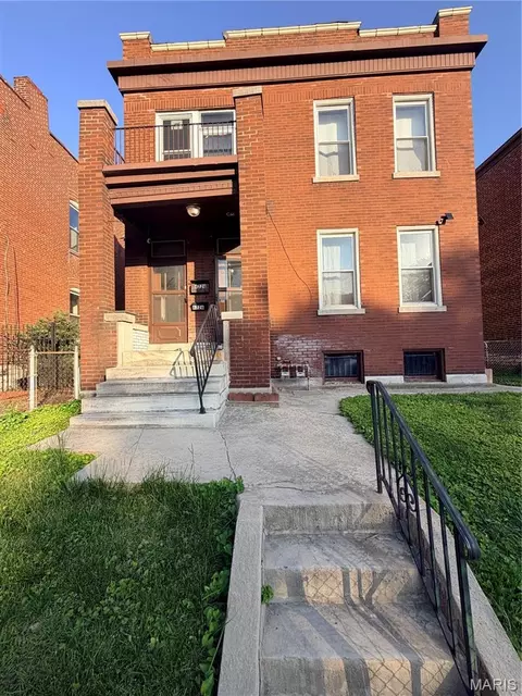 6726 Vermont Ave, Saint Louis, MO 63111