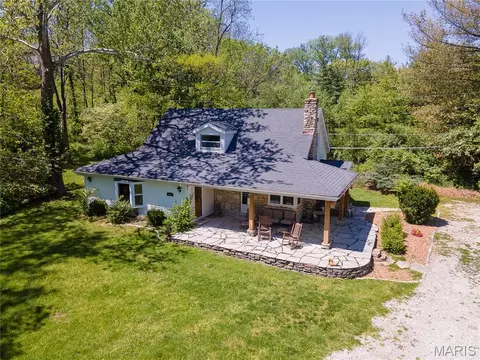 1004 Weidman Rd, Chesterfield, MO 63017